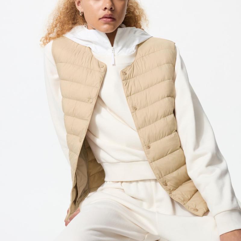 UNIQLO - Áo gile nữ Paftech Compact siêu nhẹ