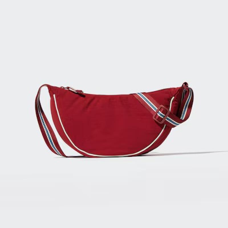 UNIQLO - Túi bán nguyệt đeo chéo mẫu 2025