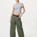 UNIQLO - Quần nữ ống cong túi hộp